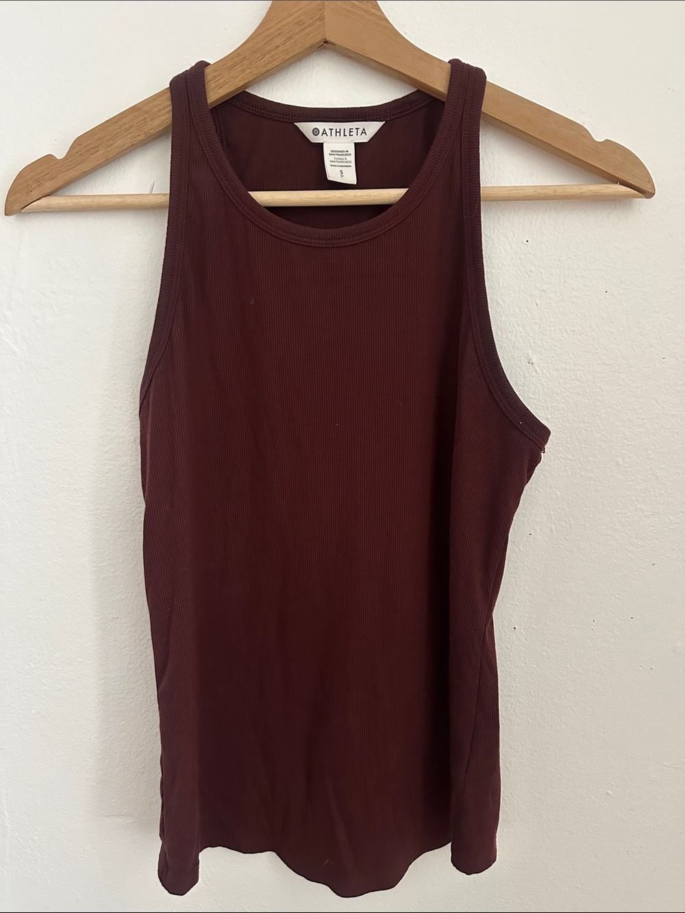 Athleta Ribbed Tank Top in Burgundy
